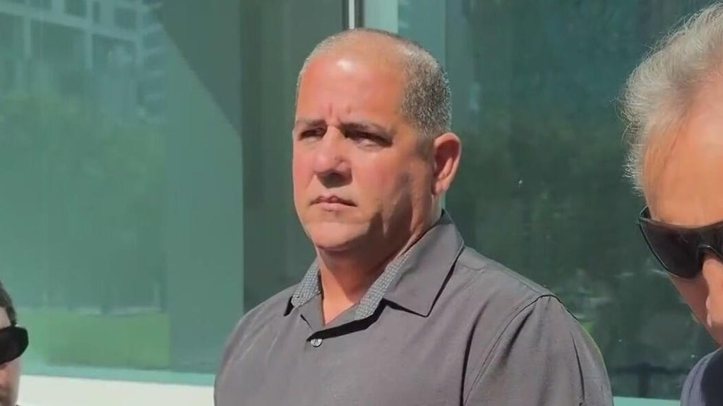 Tugboat captain involved in deadly 2025 Biscayne Bay sailboat crash sentenced to 18 months in prison — CBS Miami, Fleming Island Business news