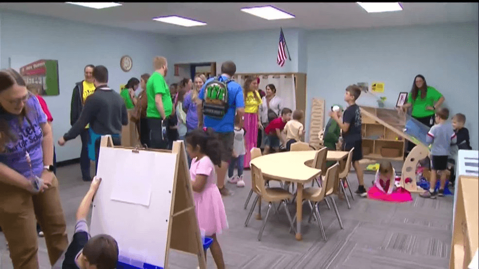 Foster Elementary Charter School opens Curiosity Classroom with Building for Kids partners ā Fox 11 Green Bay Local, Fleming Island Schools news
