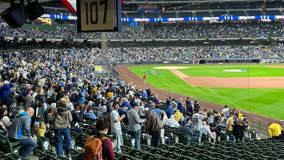 Brewers pitch World Series watch parties at American Family Field — Fox 11 Green Bay Sports, Fleming Island Sports news