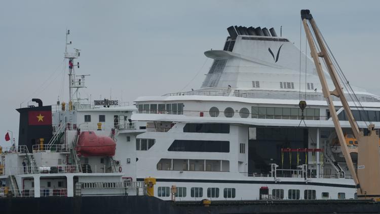200 cruise passengers on 3-year world voyage stranded after US company ends trip over fuel costs — Fleming Island Business news