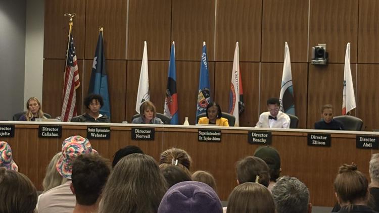 'We need a more hands-on approach': Minneapolis board member reflects after vote delaying school closures ā KARE 11 Local