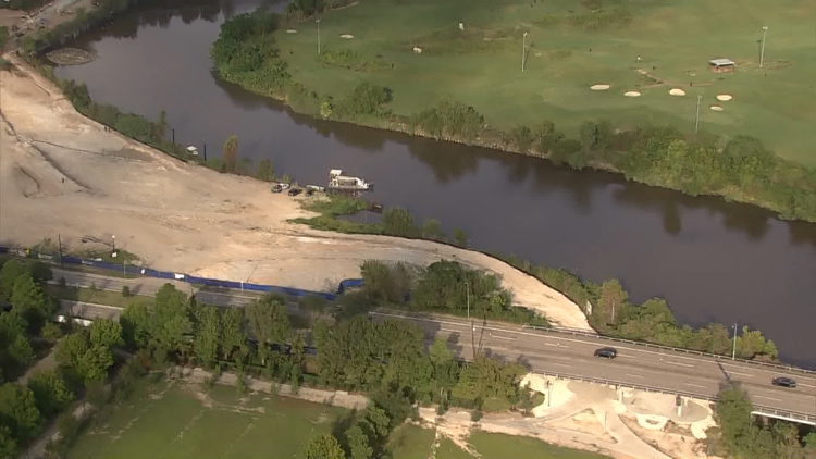 Construction crew discovers body in Buffalo Bayou near downtown Houston, police say — KHOU 11 (Houston)
