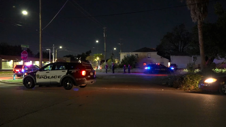 Man fatally shot in head, suspect shot in foot after fight in Second Ward, Houston police say — KENS 5 (San Antonio), Fleming Island Community news