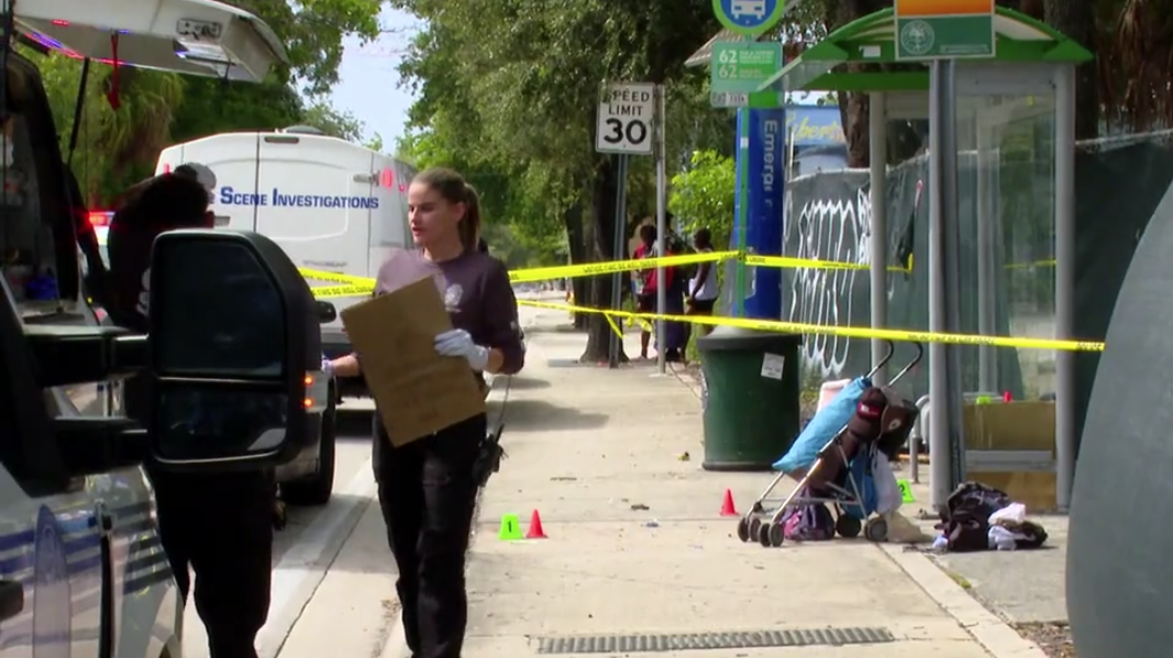 Attacker, victim injured in stabbing at Miami bus stop — WSVN 7 Miami-Dade, Fleming Island Community news